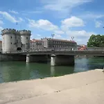 Grand Logis Des Chouettes, 5 Chambres, Proche De Verdun Et Ses Sites De La Grande Guerre