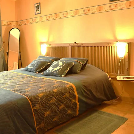 Grand Logis Des Chouettes, 5 Chambres, Proche De Verdun Et Ses Sites De La Grande Guerre * Chatillon-sous-les-Cotes