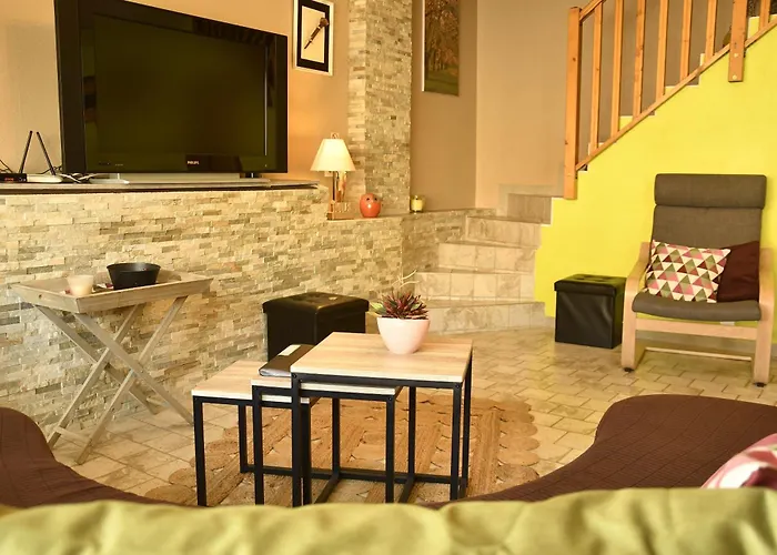 Grand Logis Des Chouettes, 5 Chambres, Proche De Verdun Et Ses Sites De La Grande Guerre